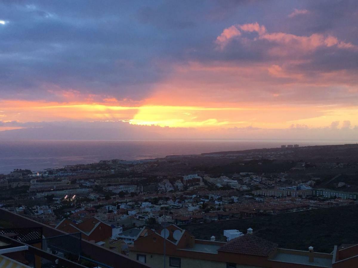 1713 Sunset Ocean View, Terrace,Heated Pool Apartman Costa Adeje  Kültér fotó
